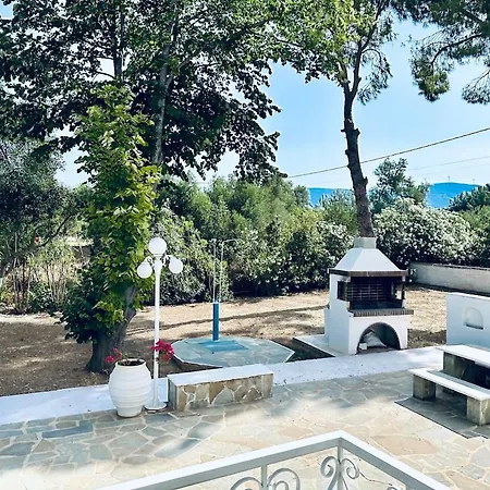 ᑕyᑕᒪᗩᗪiᑕ ᐯiᒪᒪᗩ 埃雷特里亚