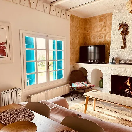 Villa ᑕyᑕᒪᗩᗪiᑕ ᐯiᒪᒪᗩ