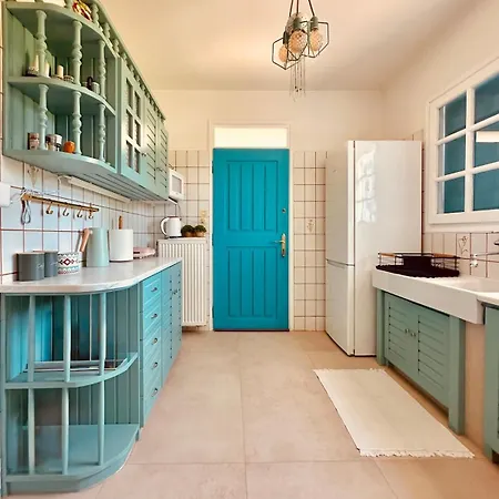 ᑕyᑕᒪᗩᗪiᑕ ᐯiᒪᒪᗩ *